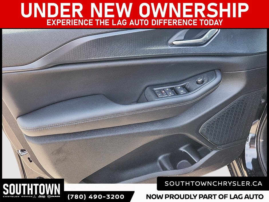 2026 Jeep Grand Cherokee LAREDO X