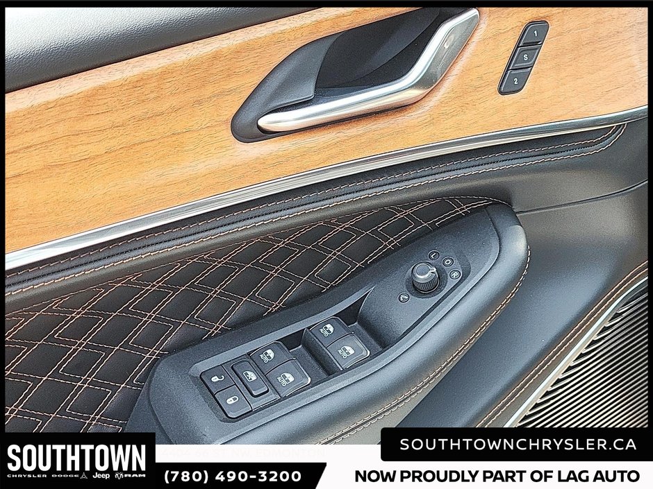 2026 Jeep Grand Cherokee SUMMIT