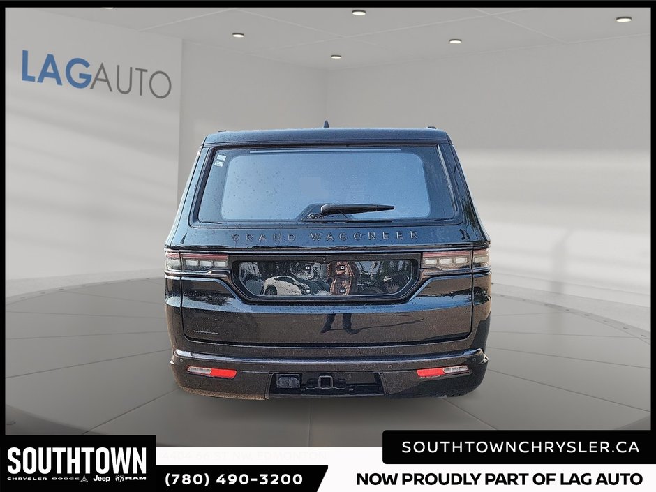 2023 Jeep Grand Wagoneer Series II Obsidian-2