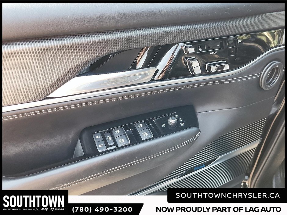 2023 Jeep Grand Wagoneer Series II Obsidian-8