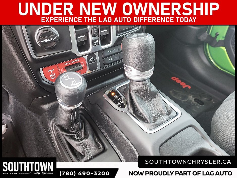 2025 Jeep Wrangler 4-Door WILLYS-14