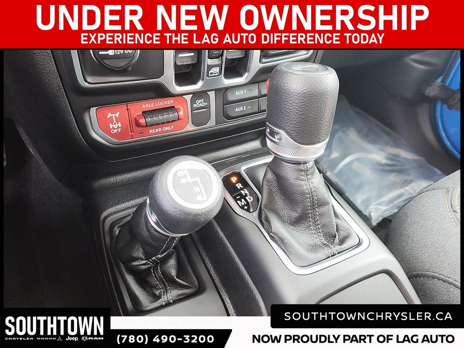 2025 Jeep Wrangler 4-Door WILLYS-14