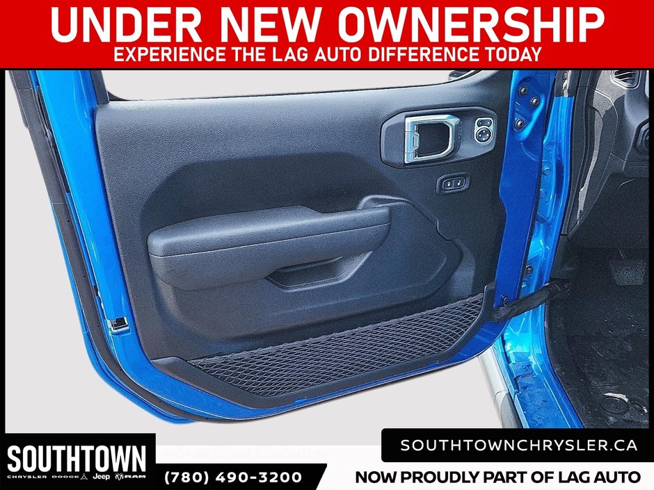 2025 Jeep Wrangler 4-Door WILLYS-10