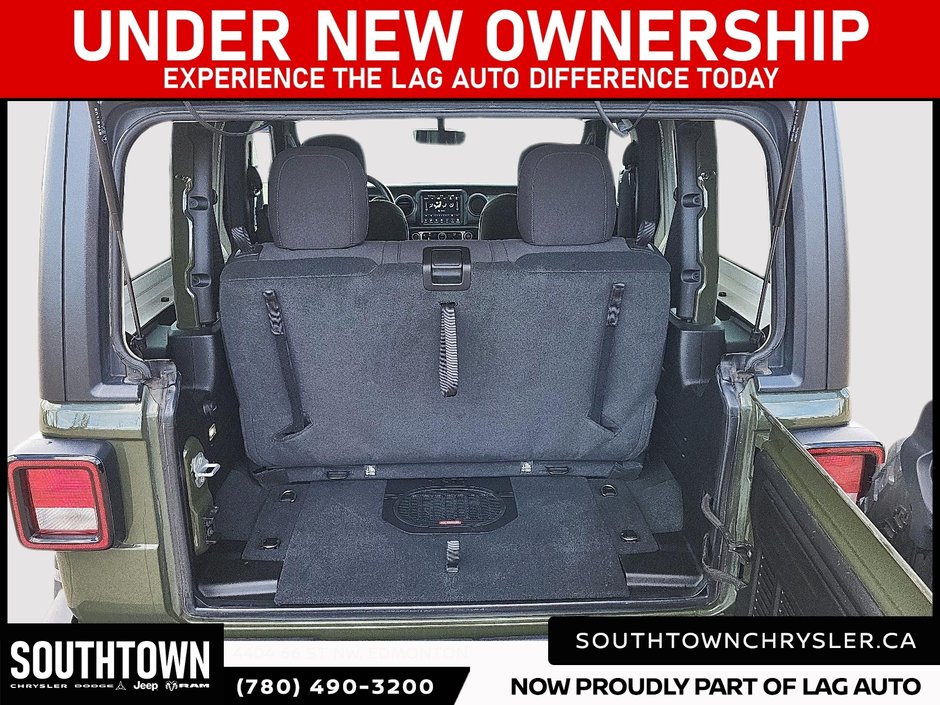 2022 Jeep Wrangler Willys-5