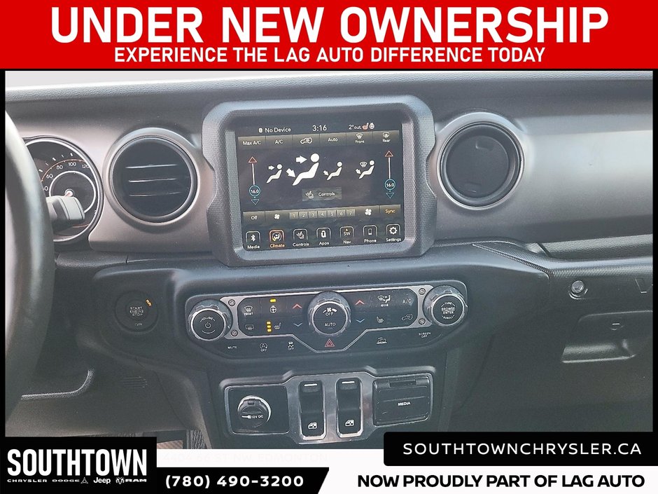 2022 Jeep Wrangler Willys-16