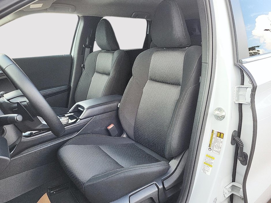 2025 Mitsubishi Outlander ES