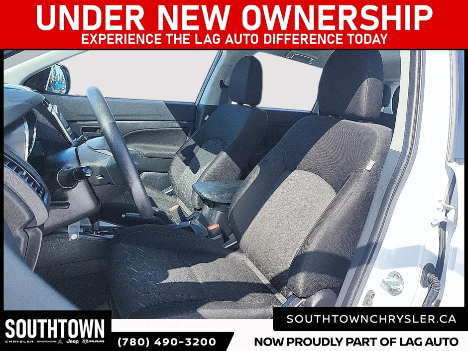 2024 Mitsubishi RVR ES