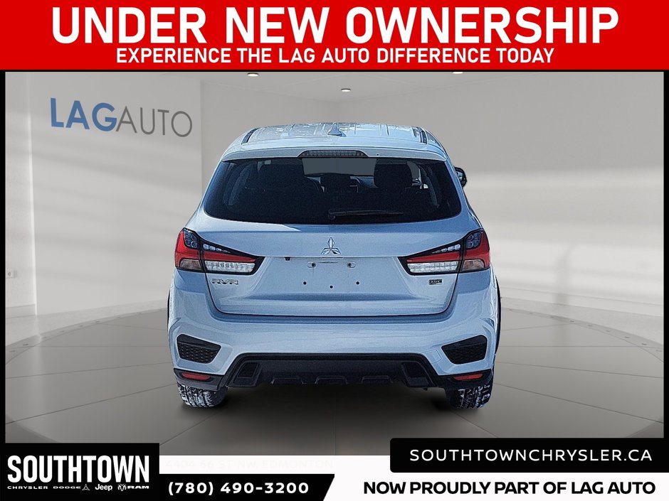 2024 Mitsubishi RVR ES