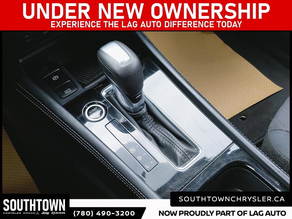 2025 Nissan Kicks Play SV-14