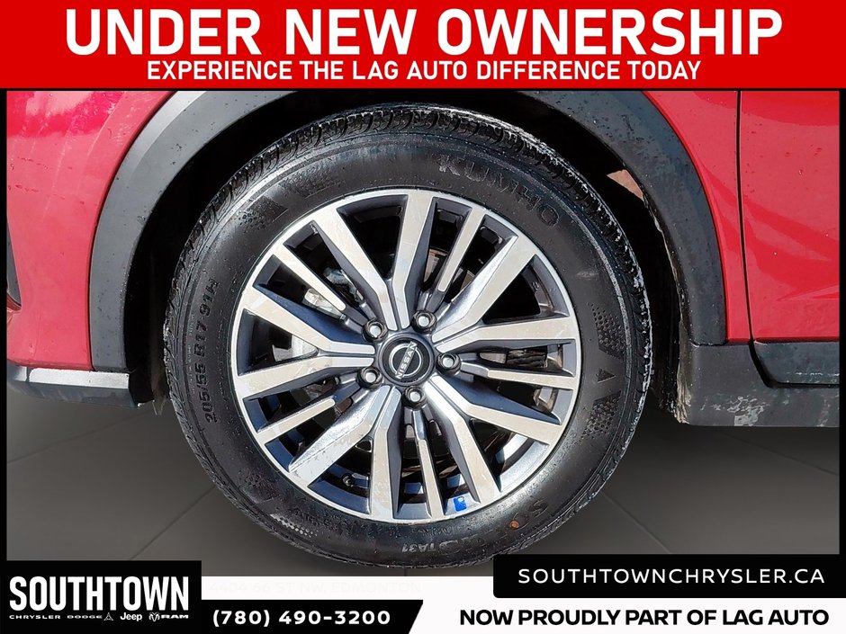 2025 Nissan Kicks Play SV-6