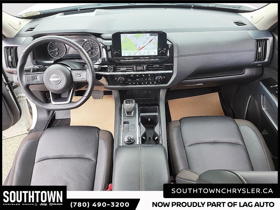 2024 Nissan Pathfinder SL