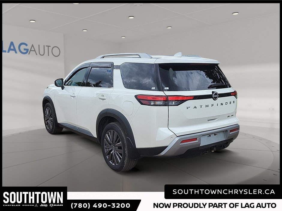 2024 Nissan Pathfinder SL