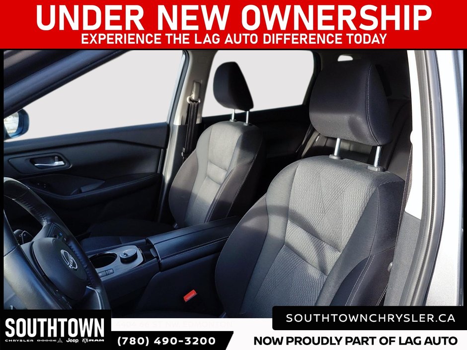 2024 Nissan Rogue SV Moonroof-8