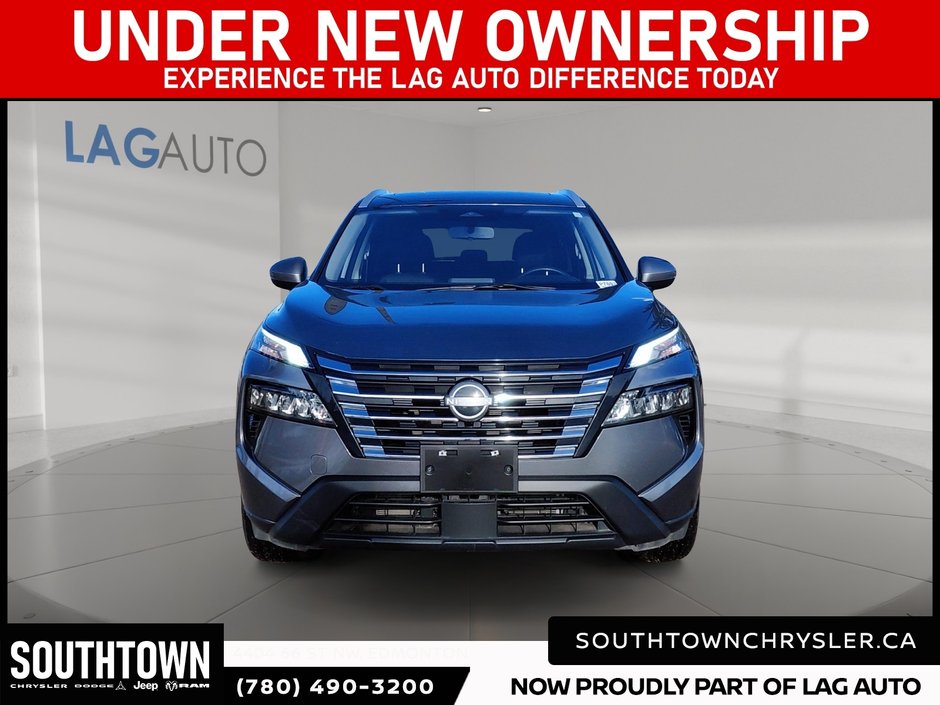 2024 Nissan Rogue SV Moonroof-1