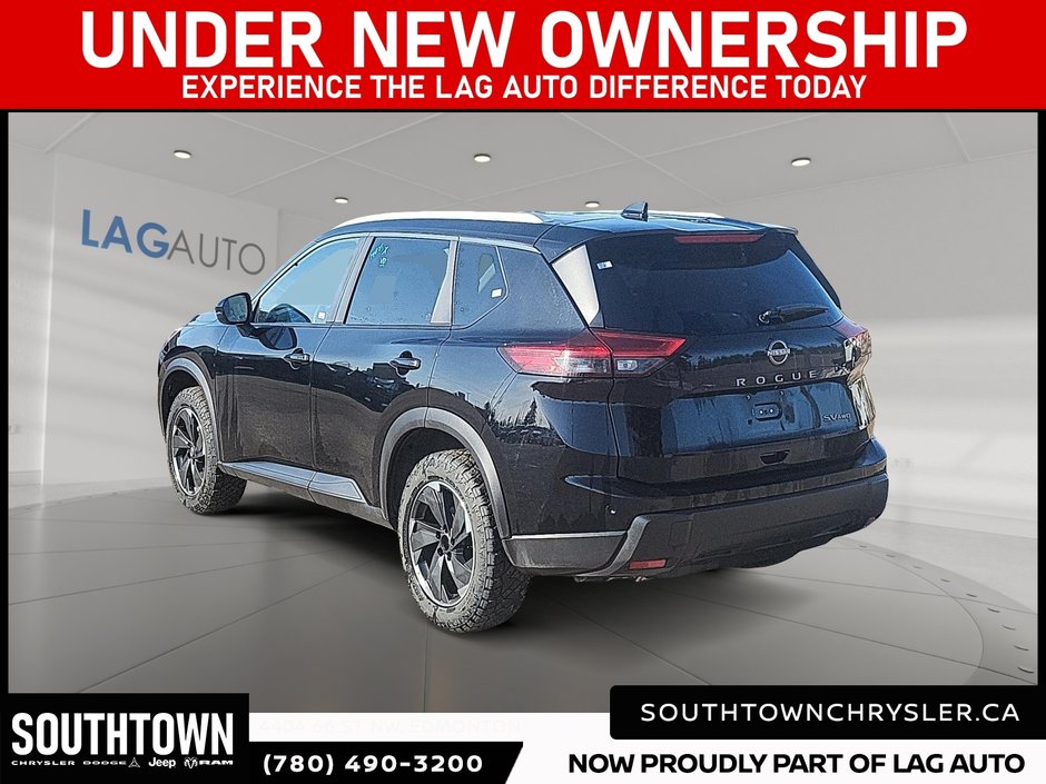 2024 Nissan Rogue SV Moonroof