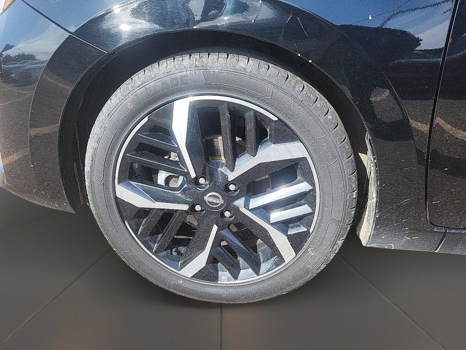 2024 Nissan Versa SR