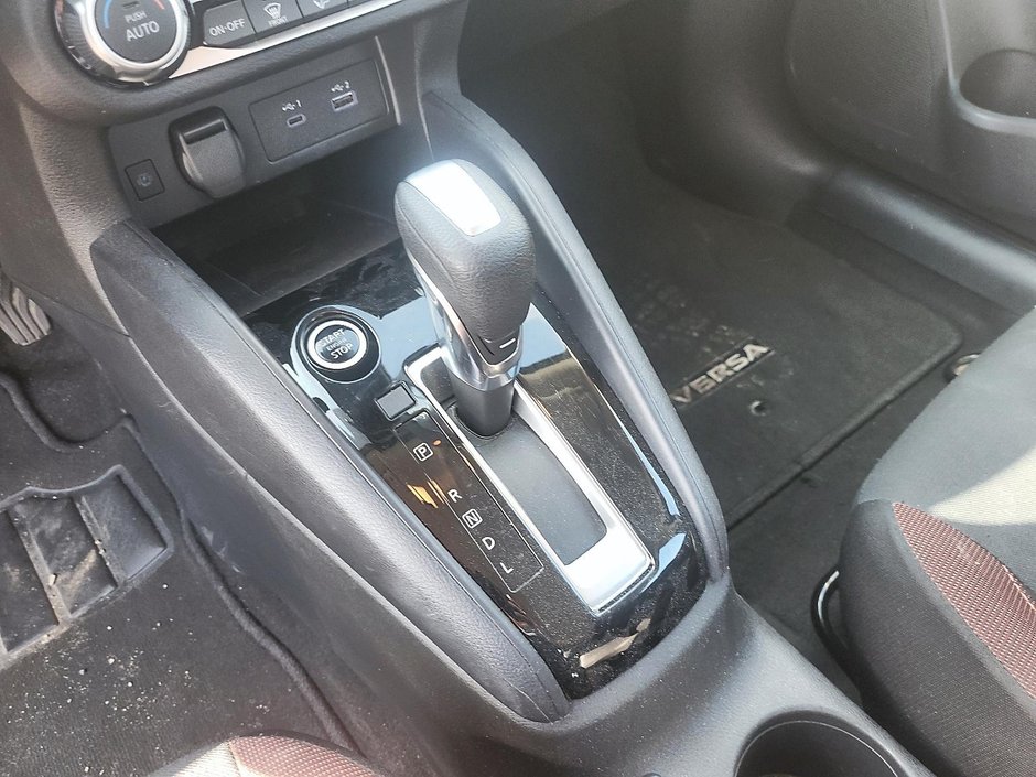 2024 Nissan Versa SR