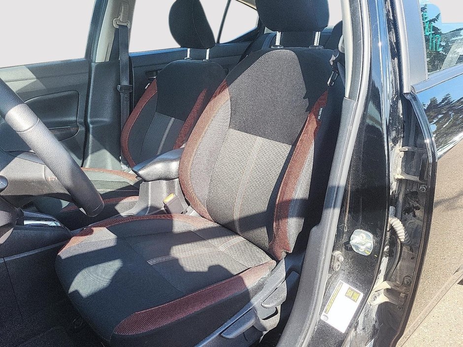 2024 Nissan Versa SR