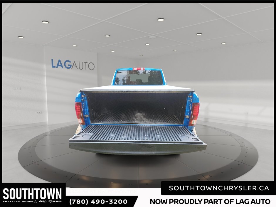 2022 Ram 1500 Classic Warlock-15