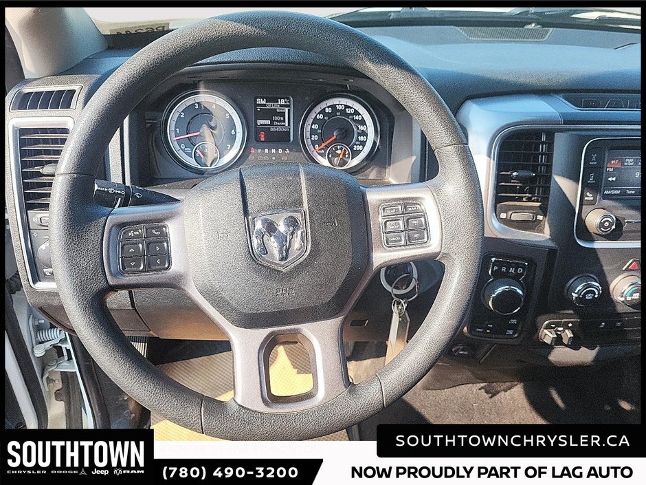 2023 Ram 1500 Classic SLT-11