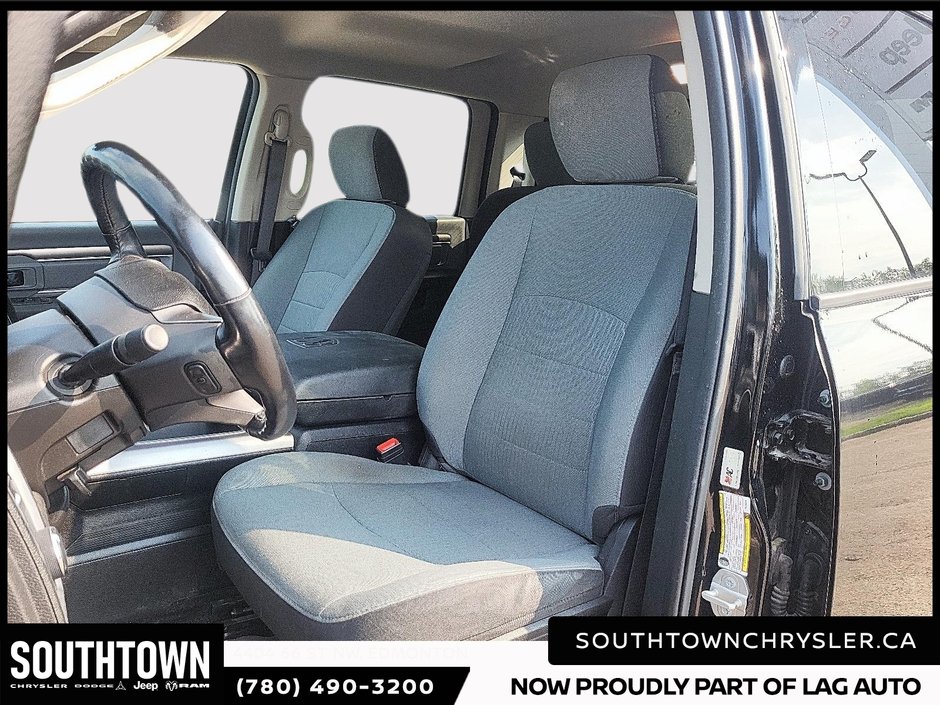 2023 Ram 1500 Classic SLT-7