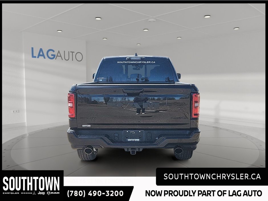 2026 Ram 1500 SPORT-2