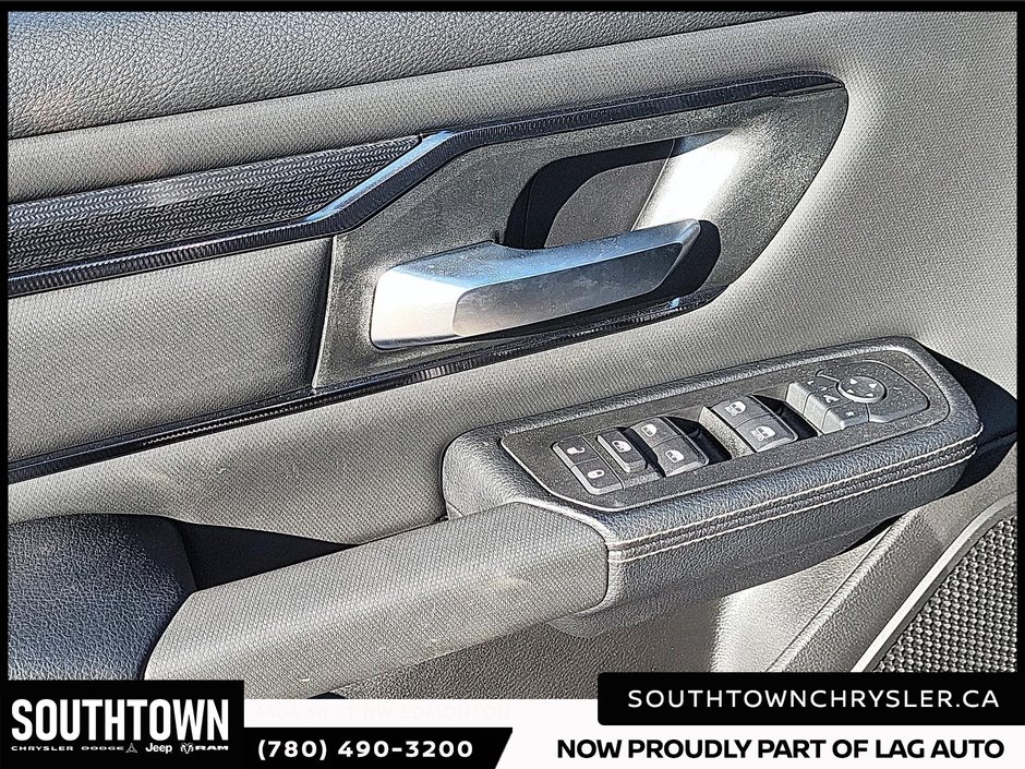 2026 Ram 1500 SPORT