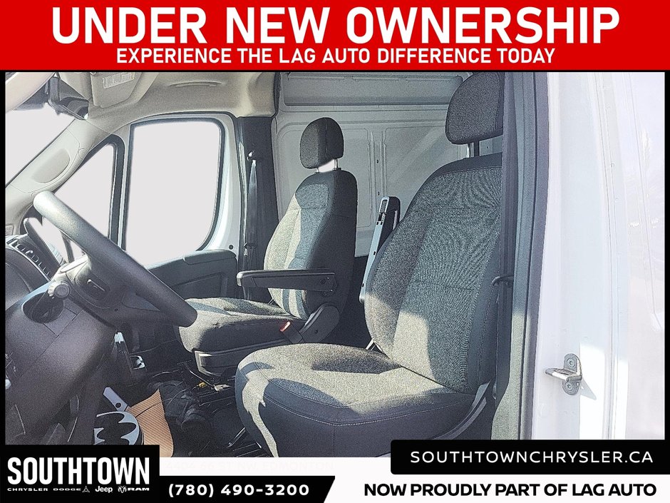 2025 Ram Promaster Cargo Van 2500 SLT+-8