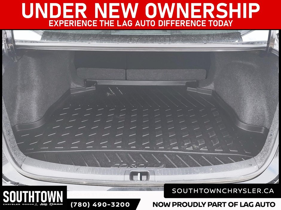 2025 Toyota Corolla LE-5