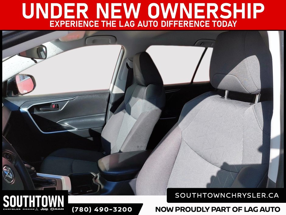 2024 Toyota RAV4 LE-8