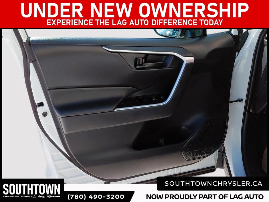 2024 Toyota RAV4 LE-10