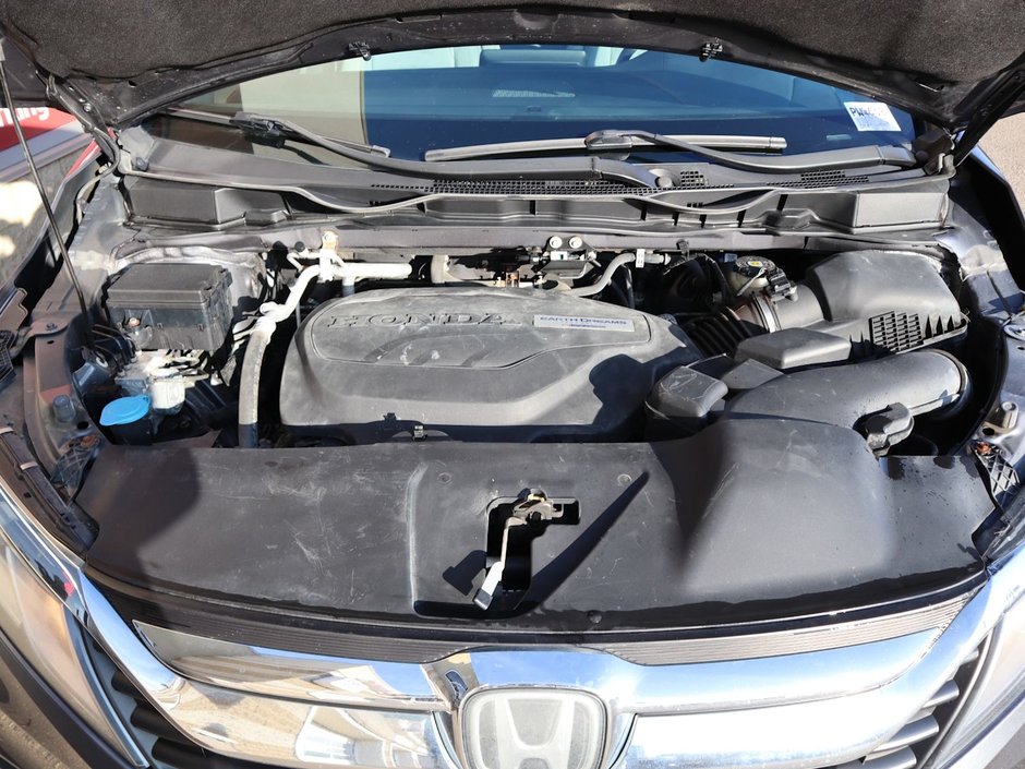 2018 Honda Odyssey LX IN GREY EQUIPPED WITH A 3.5L V6 , FWD , 9SPD AUTO , CLOTH HEATED SEATS , AC , CRUISE , PWR WINDOWS/LOCKS , HONDA RELIABILITY-25