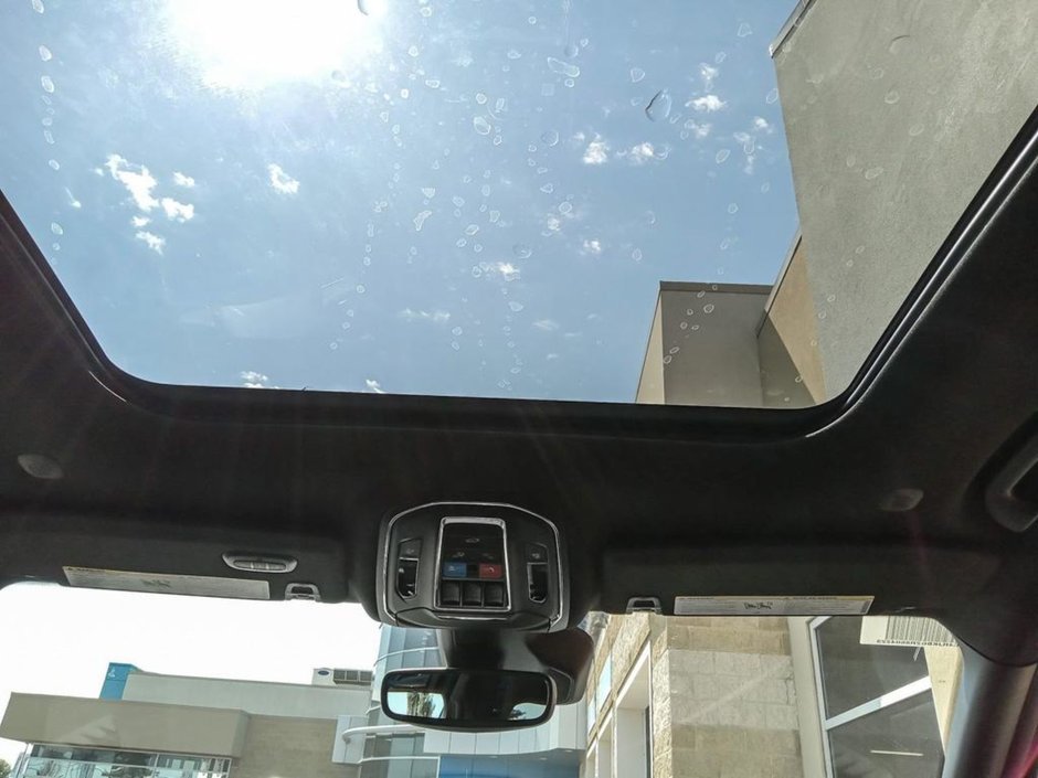 2024 Jeep Grand Cherokee L LIMITED IN BALTIC GREY EQUIPPED WITH A 3.6L V6 , 4X4 , 8SPD TF AUTO , 20INCH RIMS , PANO SUNROOF , LEATHERETTE HEATED SEATS + SW-26