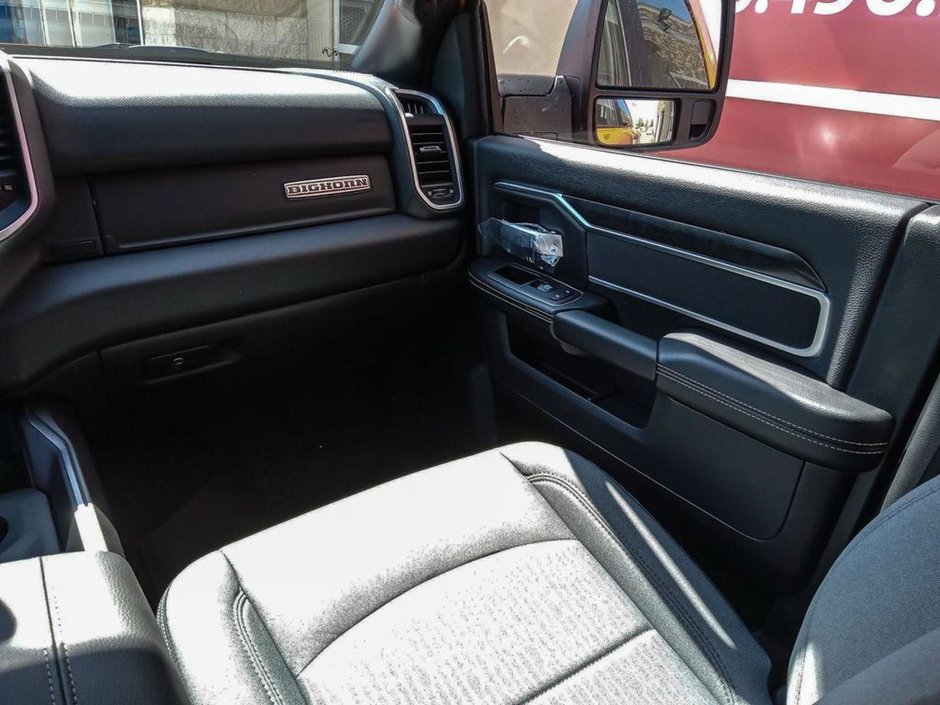 2024 Ram 3500 BIG HORN IN OMAHA ORANGE EQUIPPED WITH A 6.7L CUMMINS HO TURBO DIESEL I6 , 4X4 , 6SPD AISIN HD AUTO , 12INCH W/NAV , ALPINE AUDI-23