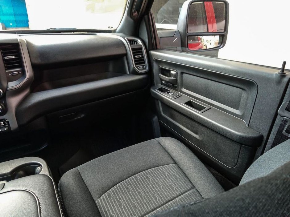 2024 Ram 2500 POWER WAGON IN FLAME RED EQUIPPED WITH A 6.4L HEMI V8 , 4X4 , 8SPD AUTO , 8.4INCH TOUCHSCREEN , TRADESMAN LVL 2 , PWR WAGON PCKG-23