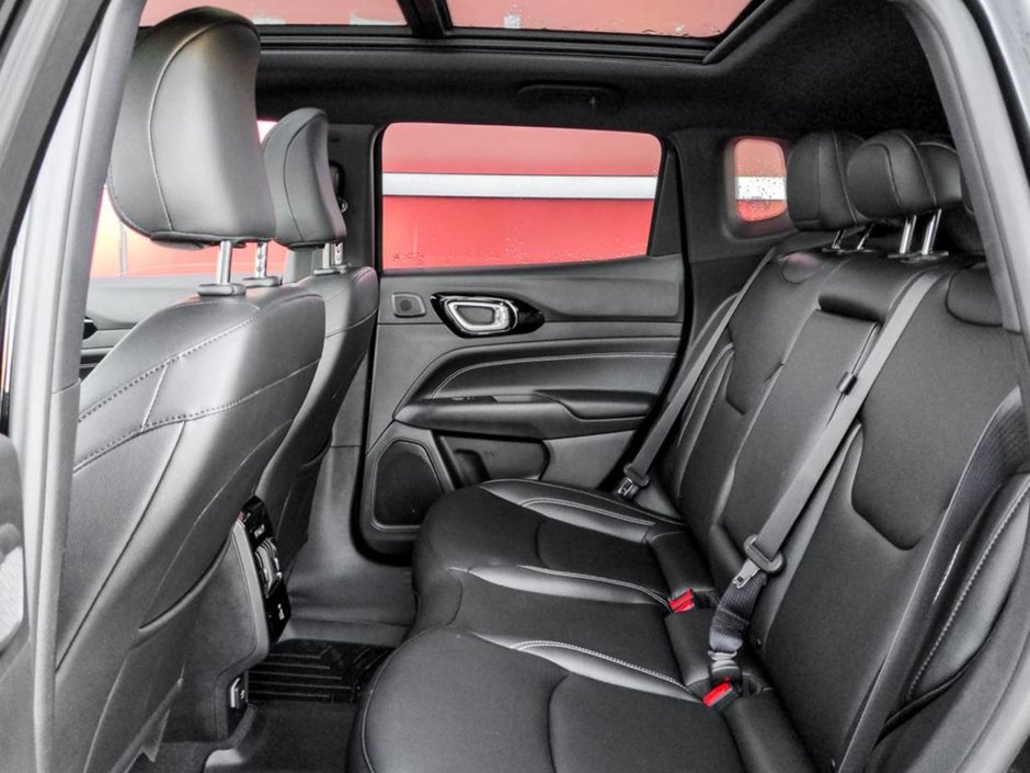 2023 Jeep Compass ALTITUDE, 2L TURBO I-4, ADAPTIVE CRUISE W/ STOP'N'GO, PANORAMIC SUNROOF, PREMIUM ALPINE SPKER SYSTEM, 10.1 UCONNECT 5 W/NAV, RAI-26