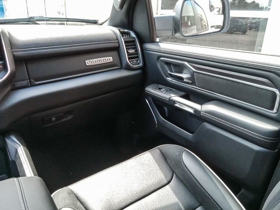 2025 Ram 1500 Laramie-23