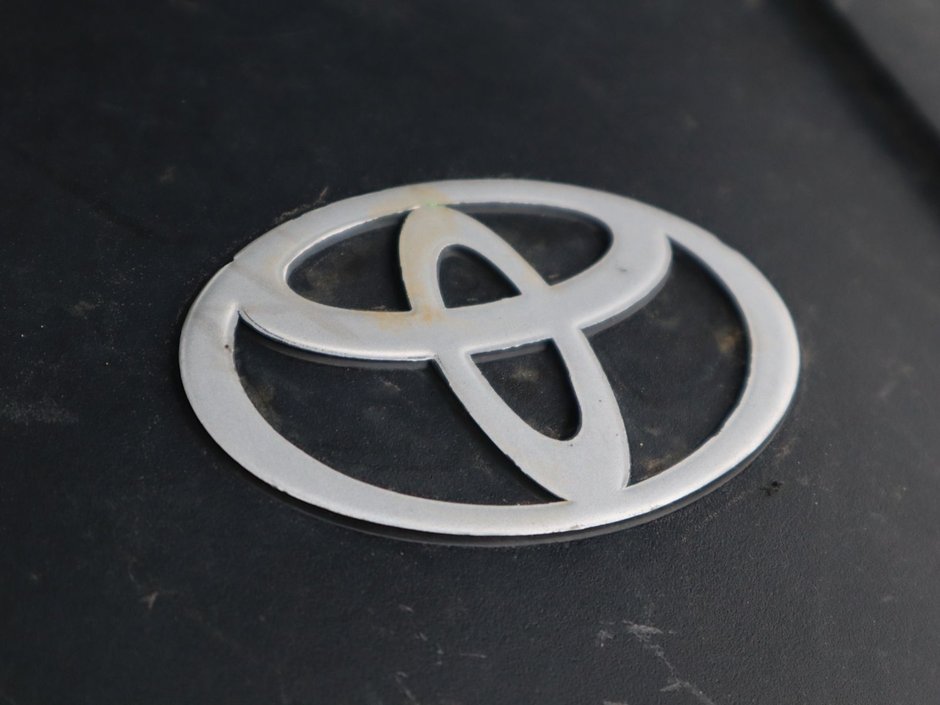 2014 Toyota Tacoma X RUNNER - MANUAL, BLACK, MANUAL, 4.0L V6, SUPER LOW KMS, RARE!-23