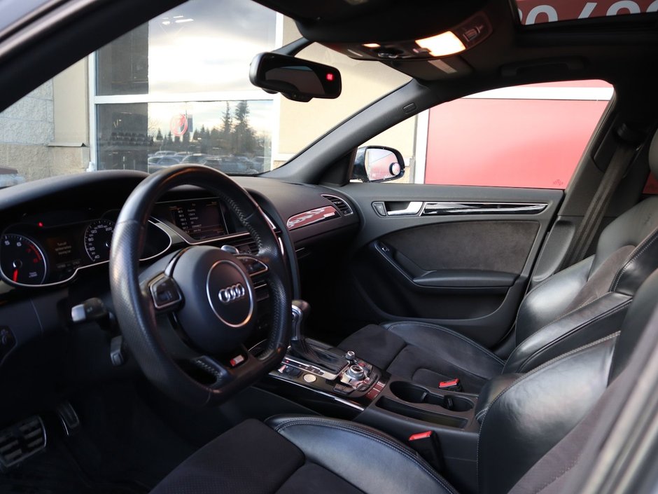 2016 Audi A4 PROGRESSIV PLUS IN WHITE EQUIPPED WITH A 2.0L TURBO I4 , QUATTRO AWD , 8SPD AUTO , LEATHER HEATED SEATS , SUNROOF , PREMIUM AUDI-13