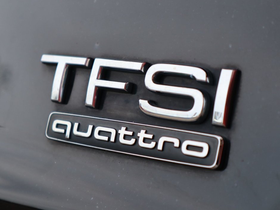 2017 Audi Q3 KOMFORT IN BLACK EQUIPPED WITH A 2.0L TURBO I4 , QUATTRO AWD , 6SPD AUTO , LEATHER HEATED SEATS , PREMIUM AUDIO , BACKUP CAM , D-13