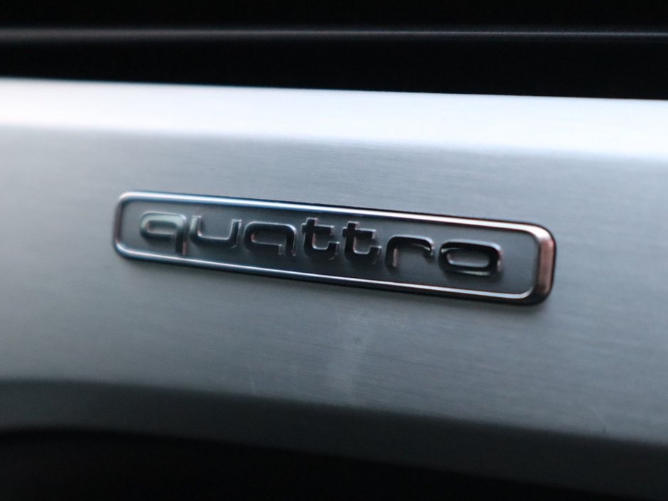 2018 Audi S4 SEDAN PROGRESSIV IN RED EQUIPPED WITH A 3.0L TURBO V6 , QUATTRO AWD , 8SPD AUTO , LEATHER HEATED SEATS , PREMIUM AUDIO , DUAL ZONE AC-21