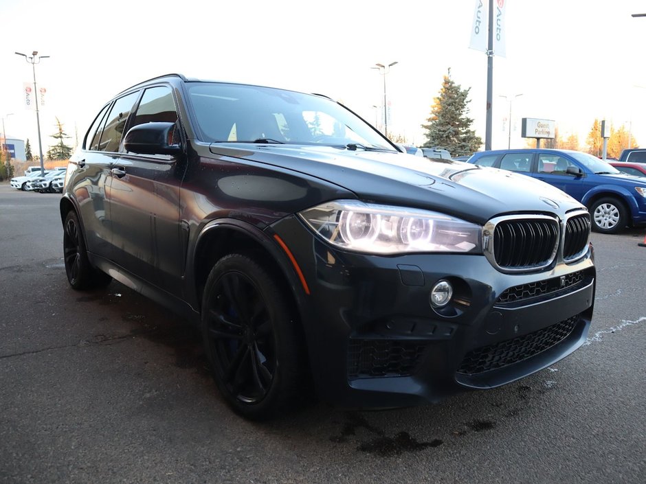 2016 BMW X5 M M IN BLACK EQUIPPED WITH A TWIN TURBO 4.4L V8 , AWD , 8SPD AUTO , QUATTRO EXHAUST , PREMIUM AUDIO , NAV , SUNROOF , DUAL ZONE AC-11