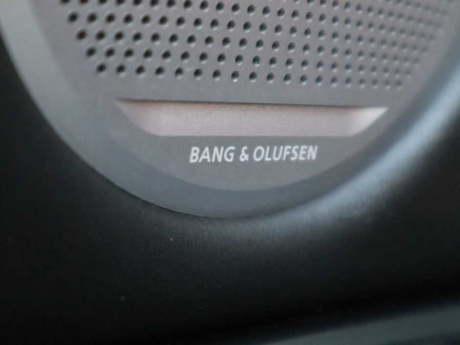 2016 BMW X5 M M IN BLACK EQUIPPED WITH A TWIN TURBO 4.4L V8 , AWD , 8SPD AUTO , QUATTRO EXHAUST , PREMIUM AUDIO , NAV , SUNROOF , DUAL ZONE AC-17