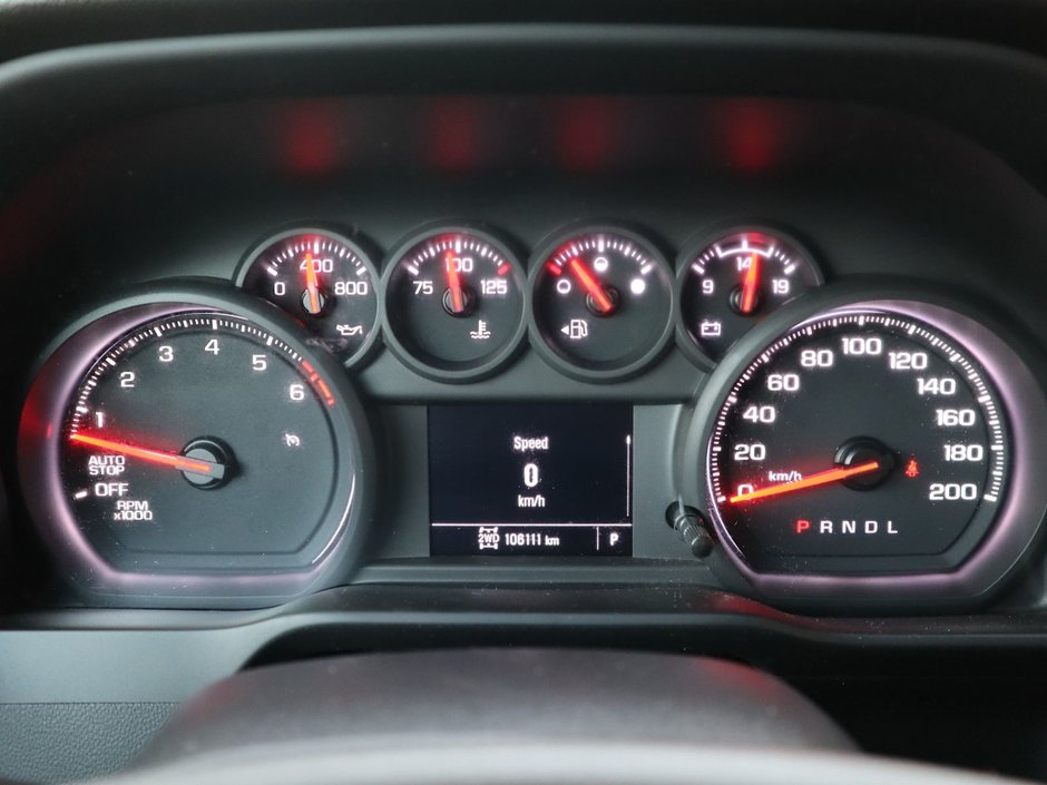 2022 Chevrolet Silverado 1500 WORK TRUCK IN WHITE EQUIPPED WITH A 5.3L VORTEC V8 , 4X4 , AUTO TRANSMISSION , REG CAB , AC , CRUISE , PWR LOCKS/WINDOWS , BACKU-22
