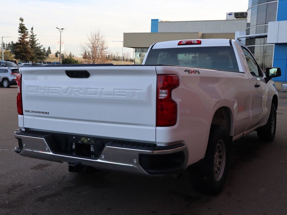 2022 Chevrolet Silverado 1500 WORK TRUCK IN WHITE EQUIPPED WITH A 5.3L VORTEC V8 , 4X4 , AUTO TRANSMISSION , REG CAB , AC , CRUISE , PWR LOCKS/WINDOWS , BACKU-10