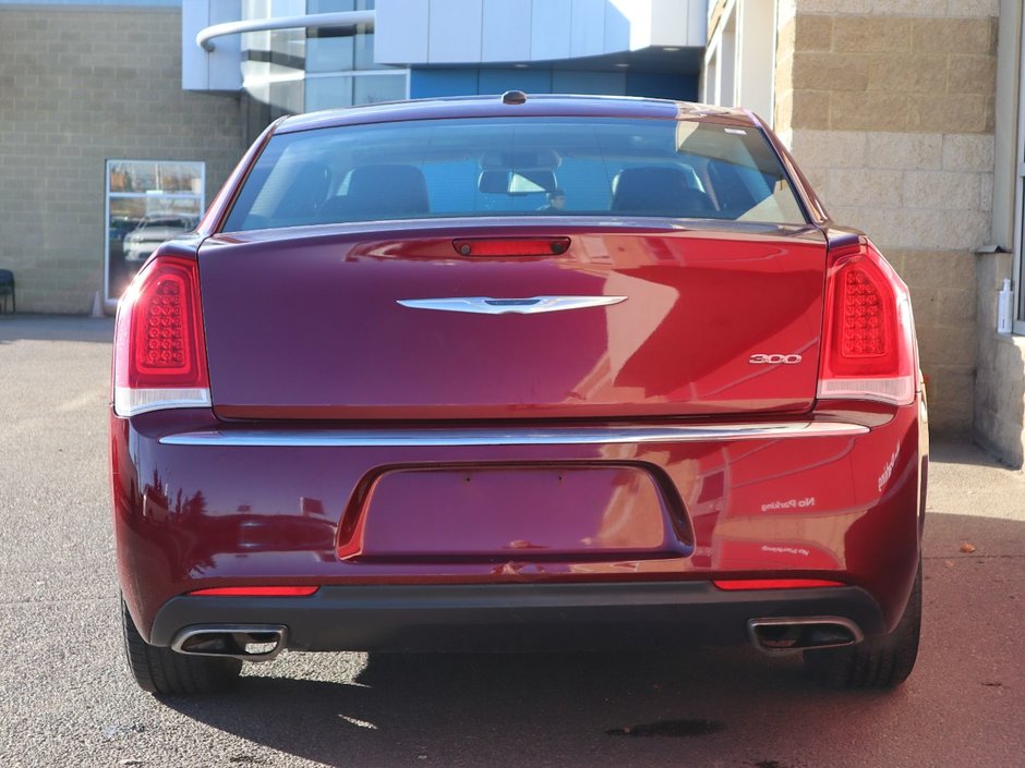 2017 Chrysler 300 TOURING IN VELVET RED PEARL EQUIPPED WITH A 3.6L V6 , RWD , 8SPD TF AUTO , VALUE PCKG , DUAL ZONE AC , PWR DRIVER SEAT , PANORAM-8