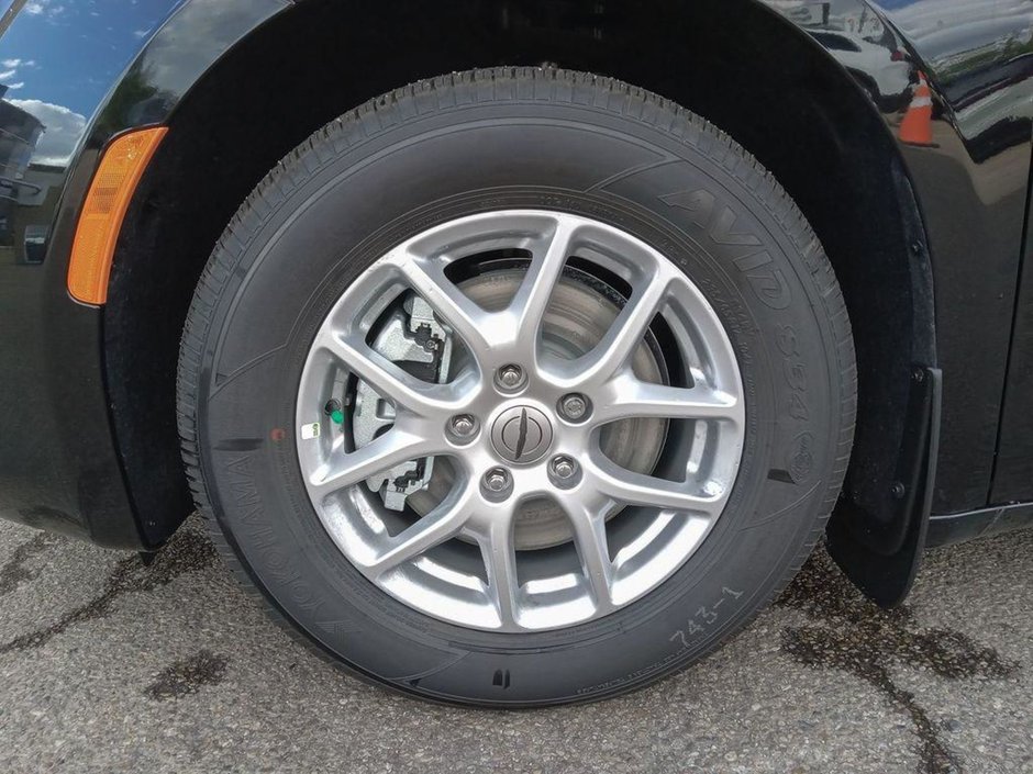 2024 Chrysler Grand Caravan SXT IN DIAMOND BLACK EQUIPPED WITH A 3.6L V6 , FWD , 9SPD AUTO , SAFETYTEC GROUP , NAV , 101.INCH TOUCHSCREEN , BSM/RCPD , PARK-5