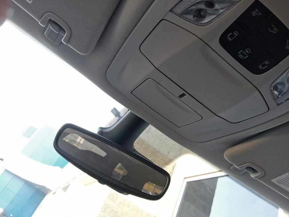 2024 Chrysler Grand Caravan SXT IN SILVER MIST EQUIPPED WITH A 3.6L V6 , 9SPD AUTO , FWD , 2ND ROW STOW N GO , HEATED SEATS + SW , PWR LIFTGATE , DUAL PWR S-20