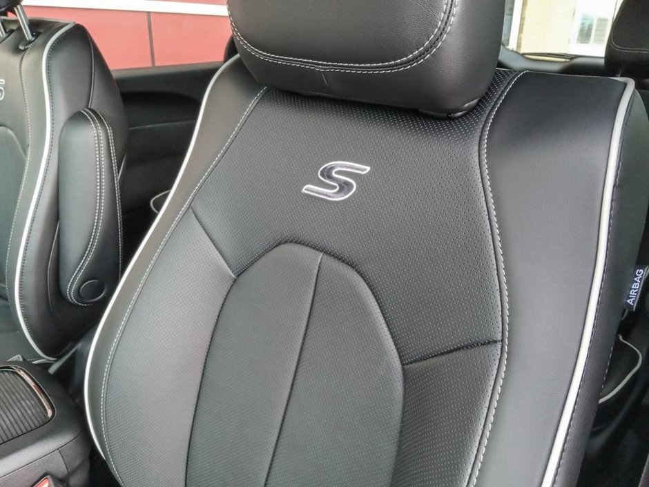 2024 Chrysler Pacifica Hybrid PREMIUM S IN BRIGHT WHITE EQUIPPED WITH A 3.6L HYBRID V6 , FWD , EFLITE CVT AUTO , NAPPA LEATHER HEATED SEATS + SW , S APPEARANC-19