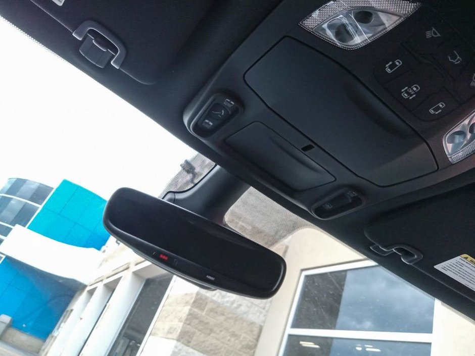 2024 Chrysler Pacifica Hybrid PREMIUM S IN SILVER MIST EQUIPPED WITH A 3.6L HYBRID V6 , FWD , EFLITE CVT AUTO , NAPPA LEATHER HEATED/VENTED SEATS , SAFETY SPH-20